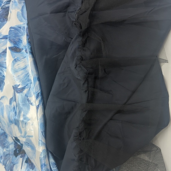 SLNY Blue Sleeveless Floral Halter Dress - Picture 8 of 9